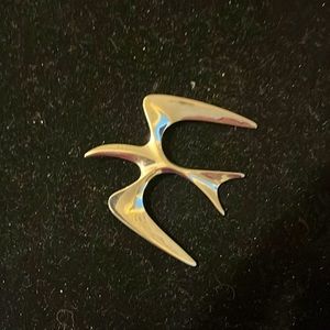 Sarah Coventry seagull brooch